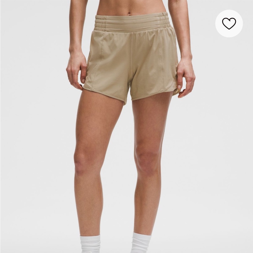 Lululumon Hotty hot high rise short 4 inch